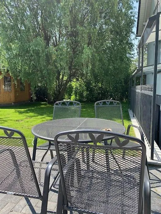 Apartamento Fewo Mit Garten, Kamin U. Whirlpool Berlín Alemania